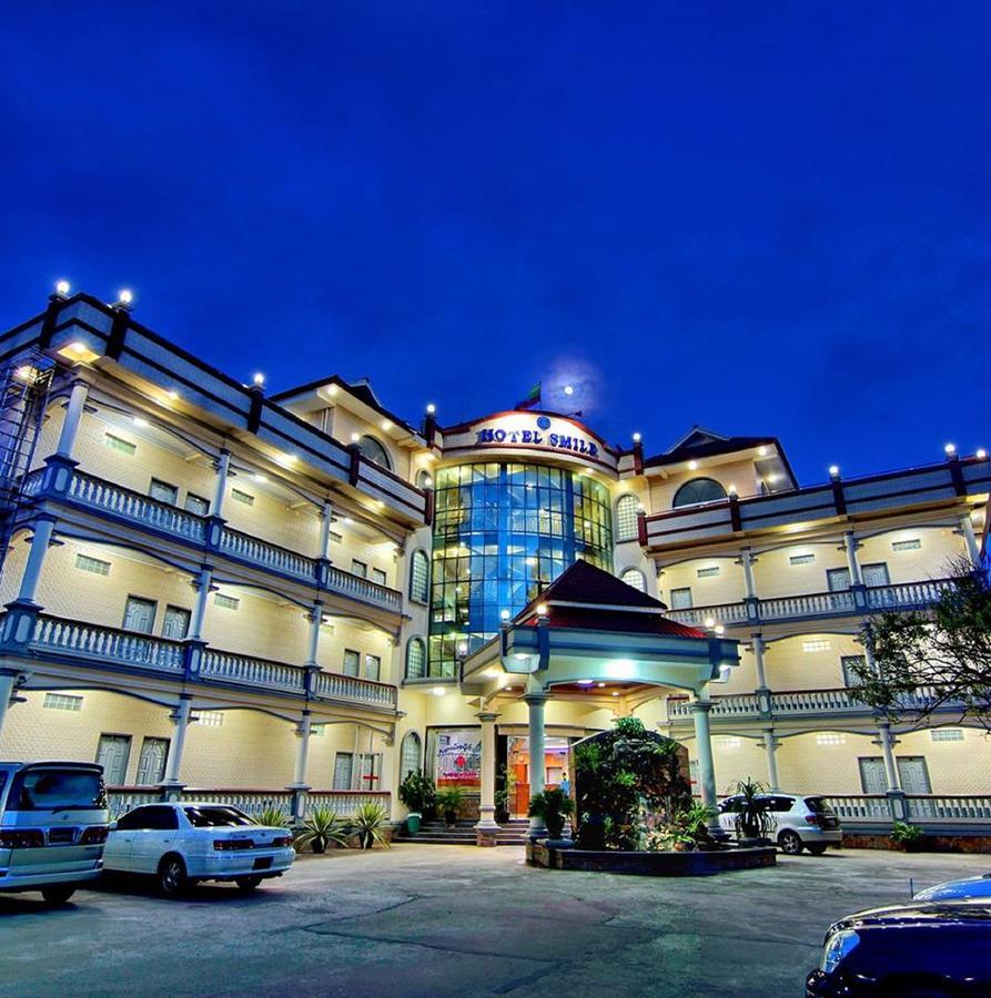Hotel Smile Pyin Oo Lwin Exteriör bild