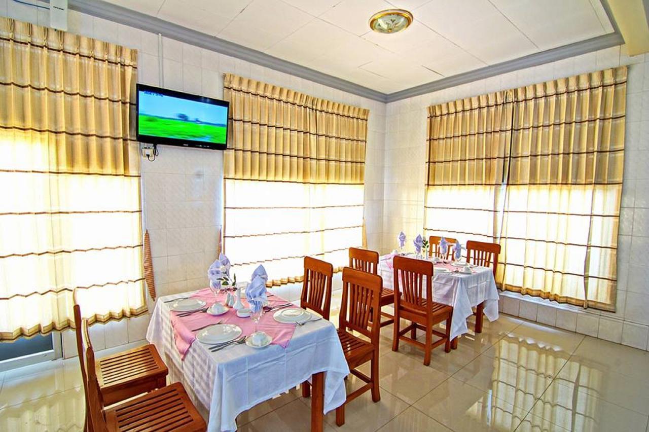 Hotel Smile Pyin Oo Lwin Exteriör bild
