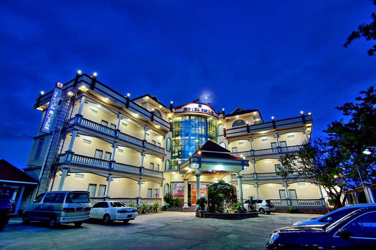Hotel Smile Pyin Oo Lwin Exteriör bild