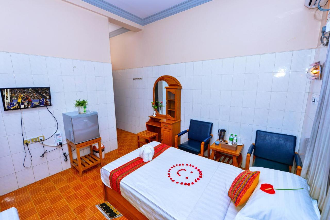 Hotel Smile Pyin Oo Lwin Exteriör bild